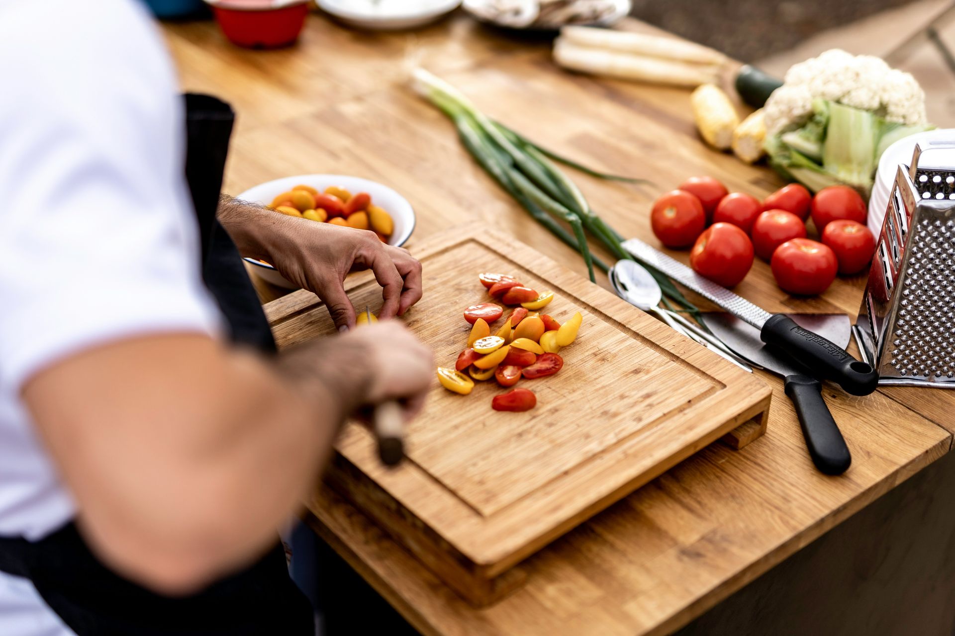 Why old Emeril clips are going viral